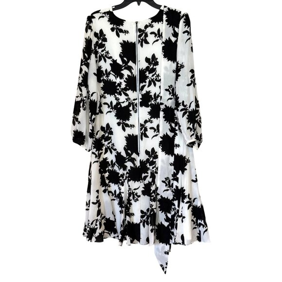 White House Black Market Godet Dress in Black White Floral Belt Size 14 - Picture 6 of 11